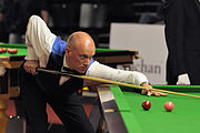 Deutsch: Bild aufgenommen in Berlin während des German Masters im Snooker 2014. Peter Ebdon. English: Picture taken in Berlin during the Snooker German Masters in 2014. Peter Ebdon.