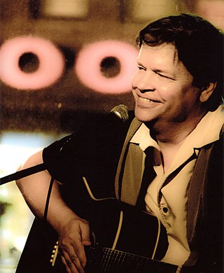 <span class="mw-page-title-main">Phil Gammage</span> American singer-songwriter