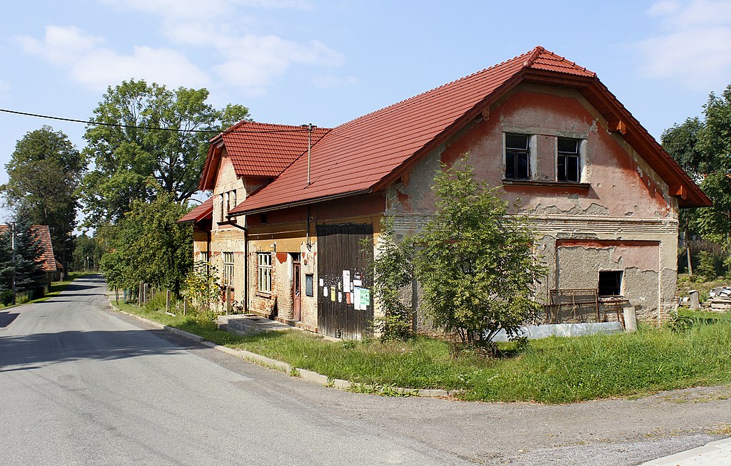 File:Podbřezí, Lhota Netřeba, east part 2.jpg - Wikimedia Commons