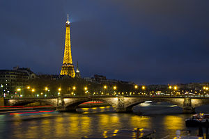 Pont des Invalides et Tour Eiffel - 02.jpg
