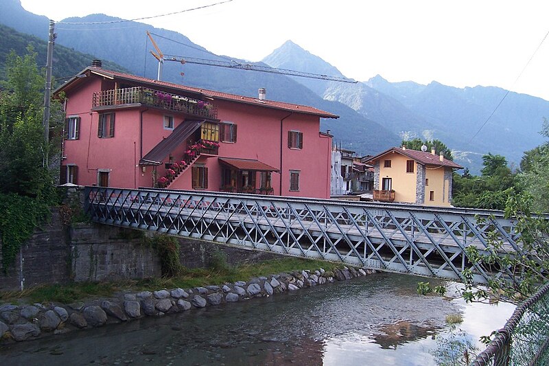 File:Ponte per Cemmo - Capo di Ponte (Foto Luca Giarelli).jpg