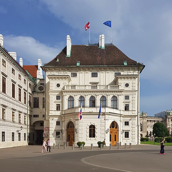 File:Präsidentschaftskanzlei Wien (20190615 172456).jpg