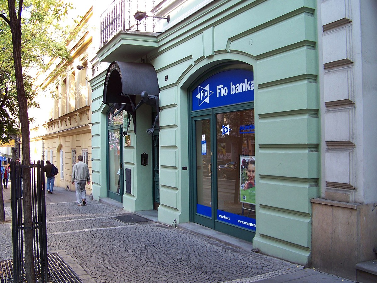 File Praha Jecna Fio Banka Jpg Wikimedia Commons