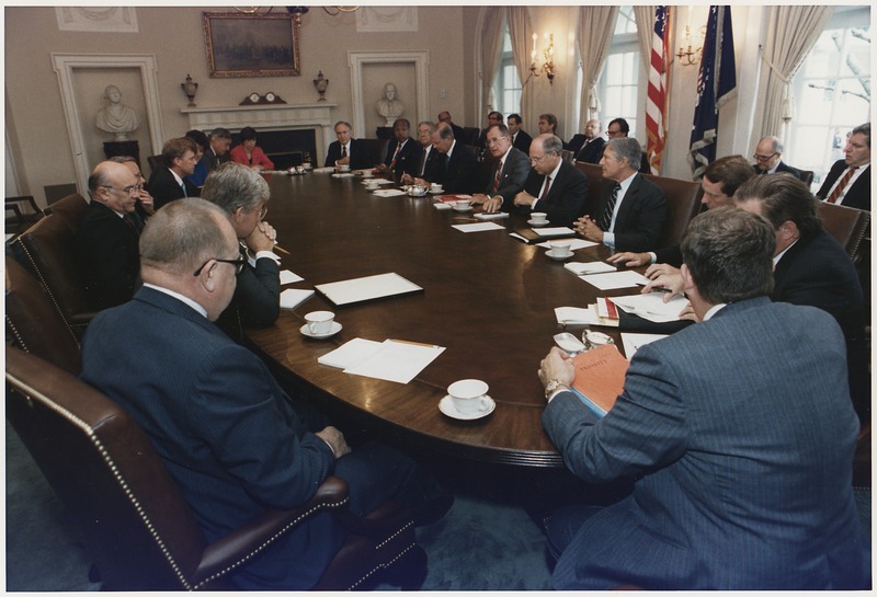 File:President Bush conducts a full Cabinet Meeting in the Cabinet Room - NARA - 186399.tif