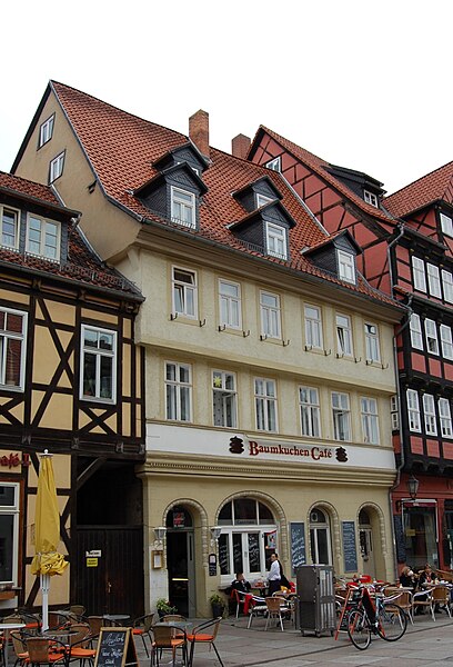 File:Quedlinburg Markt 12.jpg