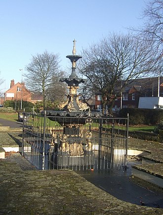 Bloxwich fountain Queen Victoria's Fountain - geograph.org.uk - 1101992.jpg