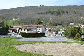 Le village de Rabaute, commune de Péreille.