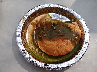 <span class="mw-page-title-main">Kanda Kachori</span> Indian fried pastry