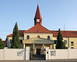 Klášter sester těšitelek s kostelem Božského Srdce Ježíšova