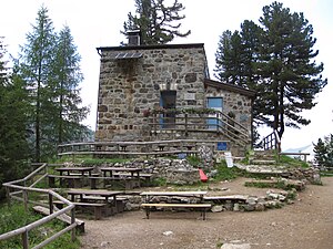 Rifugio Monzoni - "Torquato Taramelli"