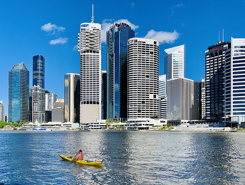 File:River views of Brisbane CBD seen from Kangaroo Point, Queensland in April 2019, 04.jpg