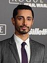 Riz Ahmed Rogue Onessa - Tähtien sota -tarina - World Premeire Red Carpet - DSC 0437 (31547570706) (rajattu).jpg