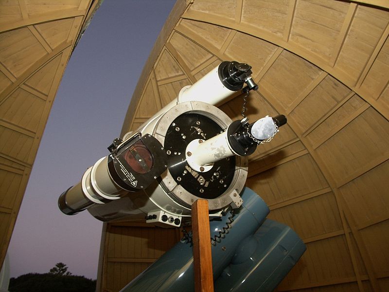 File:RuthCrispTelescope2.jpg