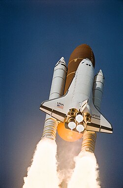 STS-054 shuttle.jpg