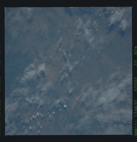 File:STS032-72-074 - View of Angola (Raw scan).png