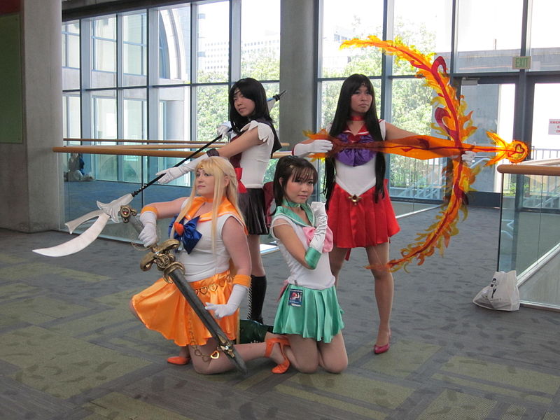File:Sailor Moon cosplayers at FanimeCon 2010-05-30 3.JPG