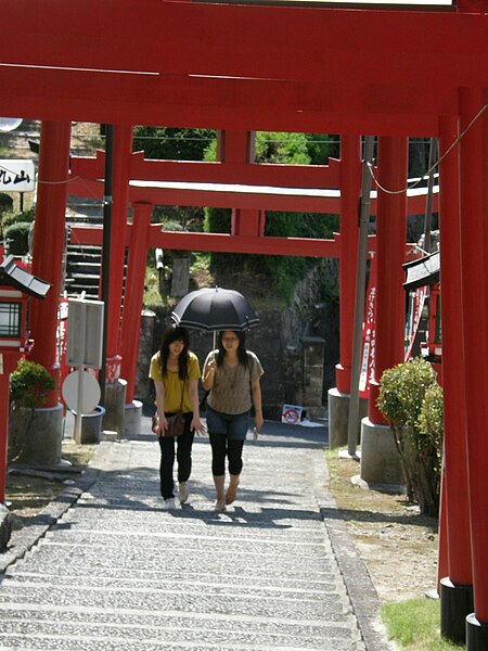 File:Sasayama,oujiyama-inarijinja 篠山市王子山稲荷神社鳥居、9189255.JPG