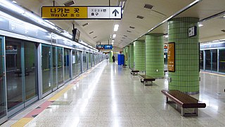 <span class="mw-page-title-main">Changsin station</span>