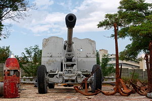 Sevastopol Mikhaylovskaya battery 100 mm air defense gun KSM-65 IMG 4199 1725.jpg