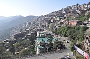 Ansicht von Shimla der ehemaligen Sommerresidenz der Briten in Indien auf etwa 2100m Höhe.