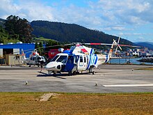 Sikorsky S-76C+ y Eurocopter AS-365N-2 Dauphin 2 en el Helipuerto Costa Norte.