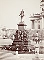 Alexander 2.s statue. Foto taget i 1894 af Karl Emil Ståhlberg.
