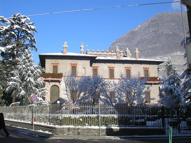 The library of Villa Quadrio