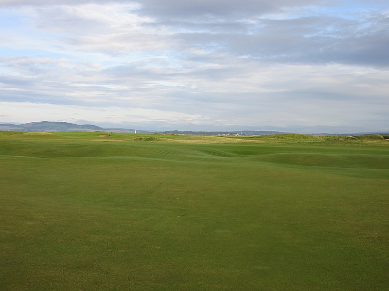 File:St.Andrews Old Course, 10th Hole, Bobby Jones (geograph 5515162).jpg