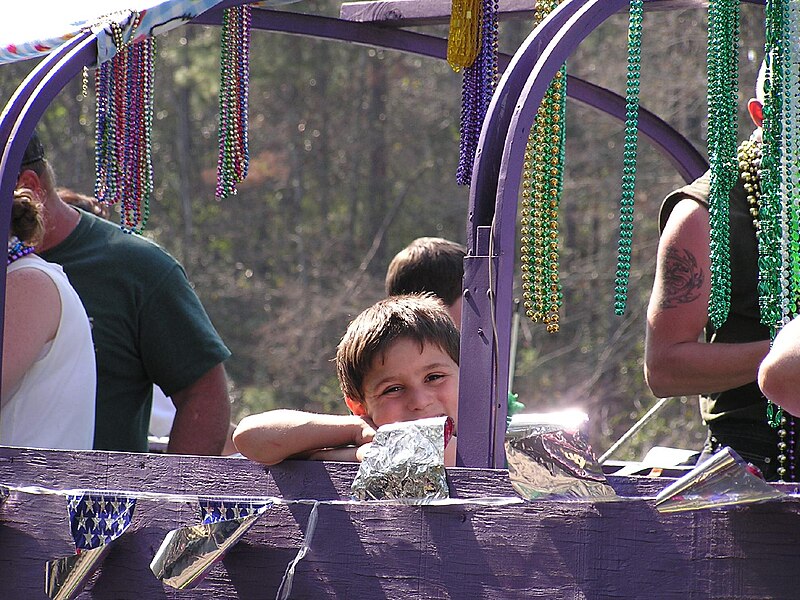 File:St Patty's Day Parade in Waveland MS 2004 - 1.jpg