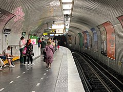 L'une des demi-stations de la ligne 9.