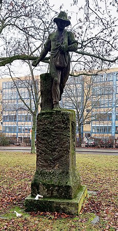 Statue Loeperplatz (Liber) Der Sämann&&19052.jpg