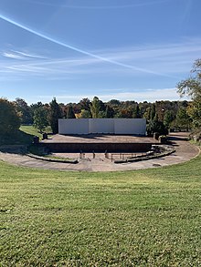 Stephens Lake Park amphitheater.jpg