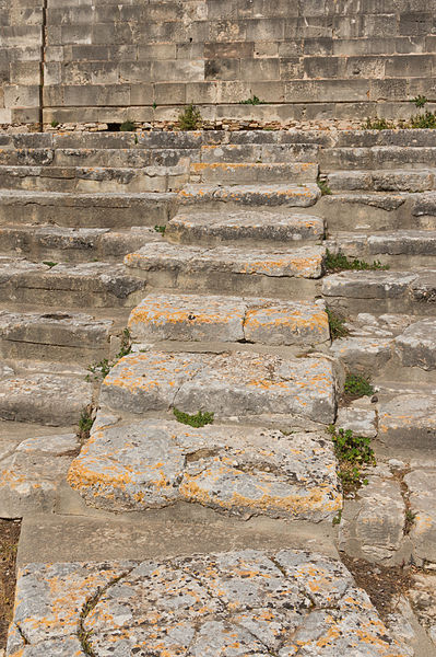 File:Steps theatral area Phaistos.jpg