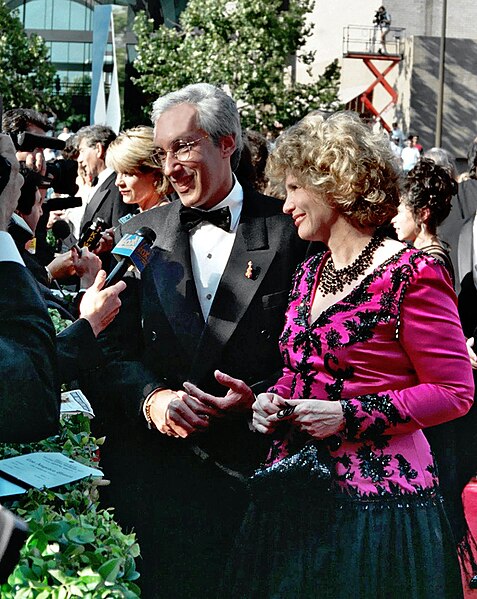 File:Steven Bochco and Barbara Bosson 3849.jpg