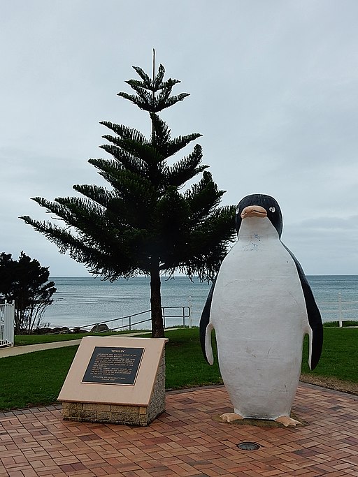 The Big Penguin (26207986536)