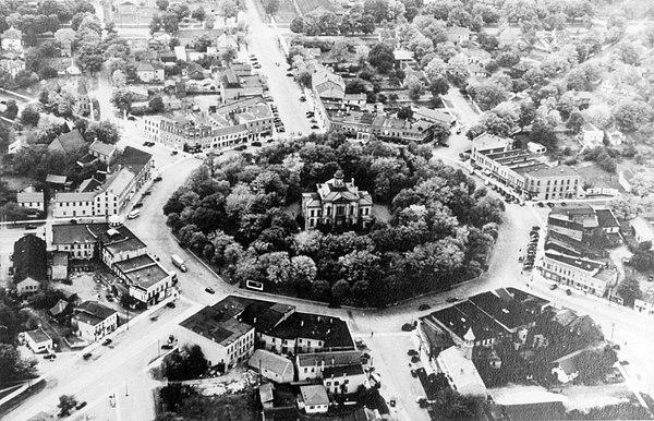 The Square, 1941