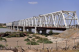 Vennskapsbroen forbinder Mangusar, Usbekistan og Hariatan, Afghanistan.jpg