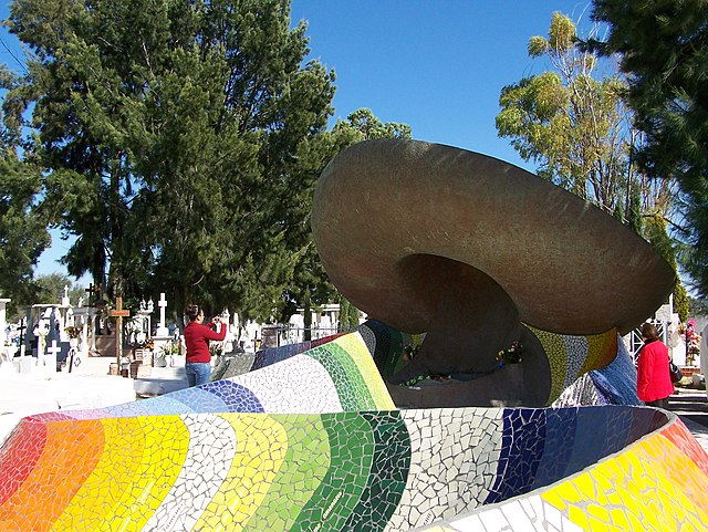 The themed José Alfredo Jiménez' tomb in Dolores Hidalgo, Guanajuato; it attracts visitors from around the world