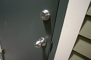 <span class="mw-page-title-main">Deadbolt</span> Locking mechanism