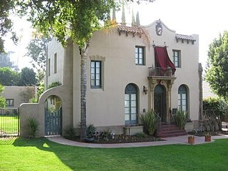 <span class="mw-page-title-main">Upton Sinclair House</span> Historic house in California, United States