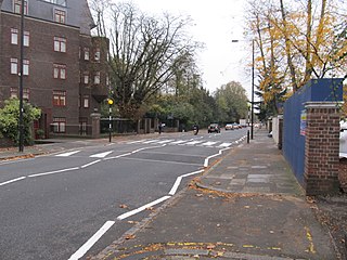 <span class="mw-page-title-main">Avenue Road, London</span> Street in Camden, England