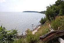 Blick vom Kochufer auf dem großen Vilm nach Süden zum Kleinen Vilm