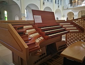 Vilshofen an der Donau, Abtei Schweiklberg, Dreifaltigkeitskirche, Orgel (6).jpg