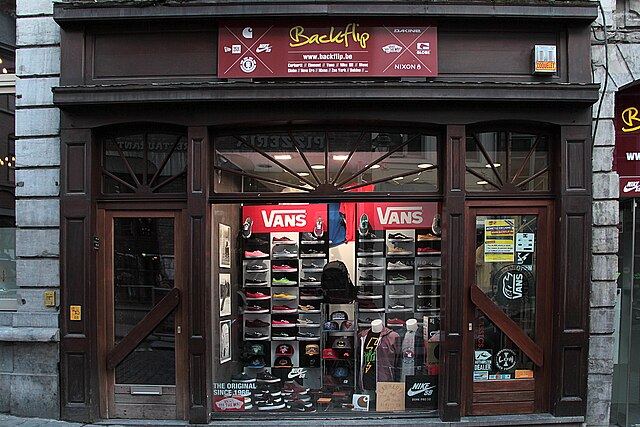 magasin vans mons