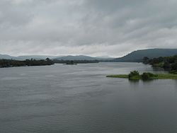 Volta River @ Akusambo.JPG