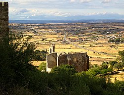 Vue des remparts du château.JPG