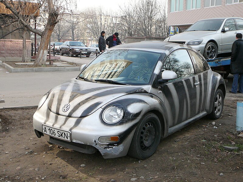 File:Vw жук в оригинальной тигровой окраске.JPG