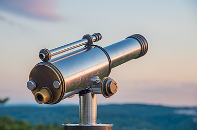 Deutsch: Fernrohr für Besucher auf dem Württemberg in Stuttgart. English: Telescope for visitors on the Württemberg in Stuttgart.