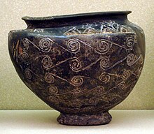 Ancient Kerma bowl kept at the Museum of Fine Arts, Boston. "Bowl with Running-Spiral Decoration". Wallpaper group-pmg-4.jpg