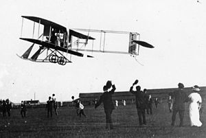 První vzlet letadla